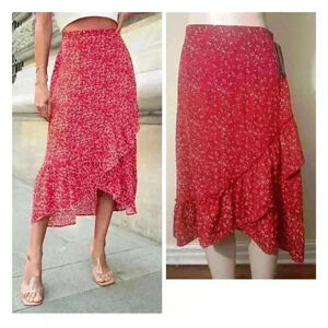 NWT Easy buy Floral Skirt Size M